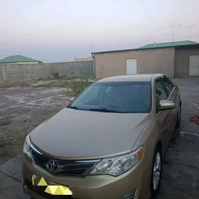 Toyota Camry 2012