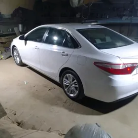 Toyota Camry 2017