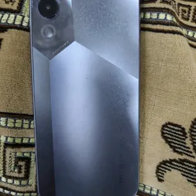 Tecno Pova 4