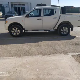 Mitsubishi L200 2007