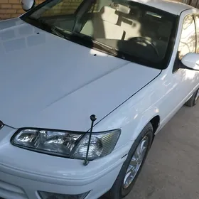 Toyota Camry 2000