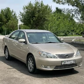 Toyota Camry 2004