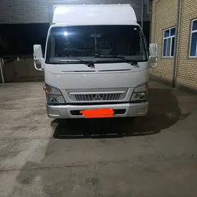 Mitsubishi Canter 2009