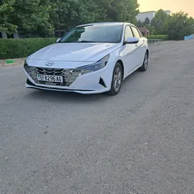 Hyundai Elantra 2021
