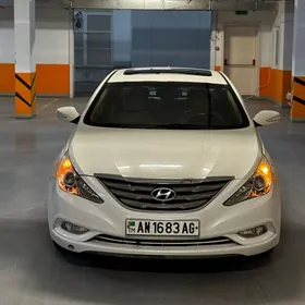Hyundai Sonata 2011
