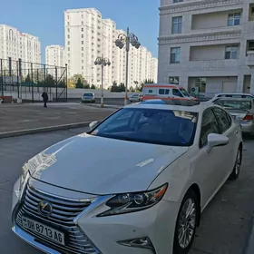 Lexus ES 350 2016
