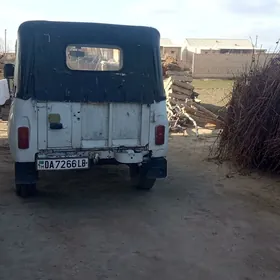 UAZ 469 1989