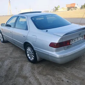 Toyota Camry 2001