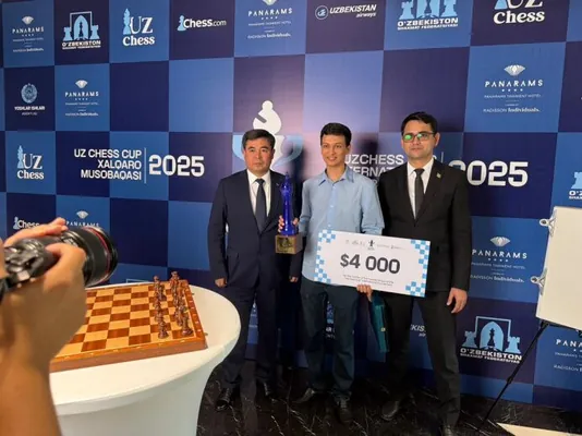 Шахматист Сапармурат Атабаев одержал победу на международном турнире UzChess Cup