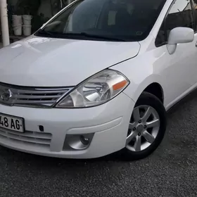 Nissan Versa 2010