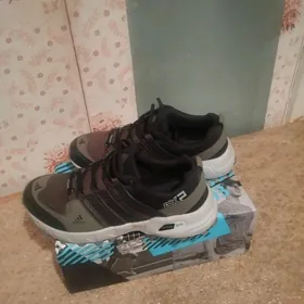 КРОССОВКИ ADIDAS