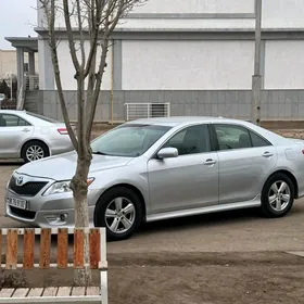 Toyota Camry 2010