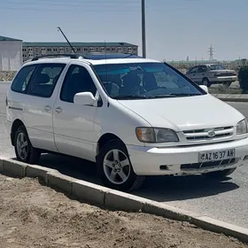 Toyota Sienna 1999