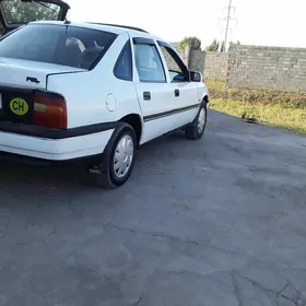 Opel Vectra 1992