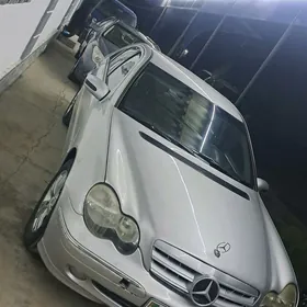 Mercedes-Benz C-Class 2001