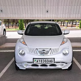 Nissan JUKE 2013