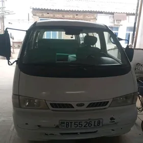 Toyota Hiace 2004