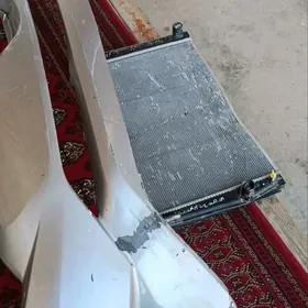 Rav4 bufer radiator