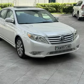 Toyota Avalon 2011