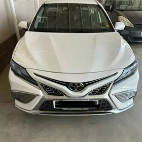 Toyota Camry 2022