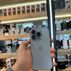 IPHONE 15 RRO