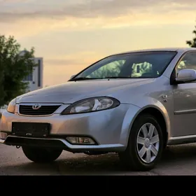 Daewoo Gentra 2014