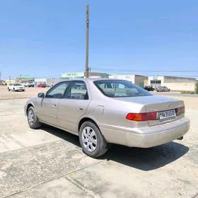 Toyota Camry 2001