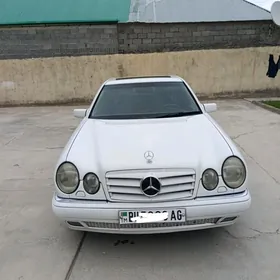 Mercedes-Benz E320 1999