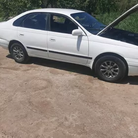 Toyota Corona 1996