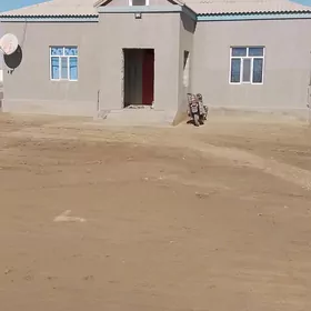 Satlyk jaý