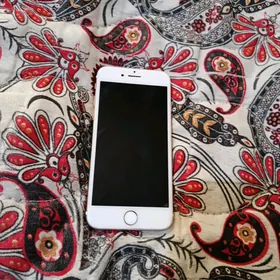 Telefon Ayfon 7