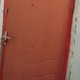 входная дверь.   Gapy