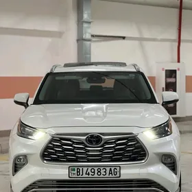 Toyota Highlander 2020
