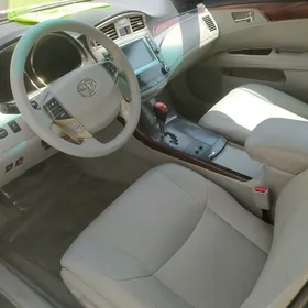 Toyota Avalon 2011