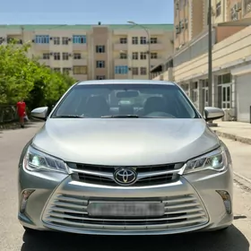 Toyota Camry 2017