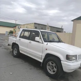 Opel Montarey 1992