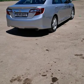 Toyota Camry 2014