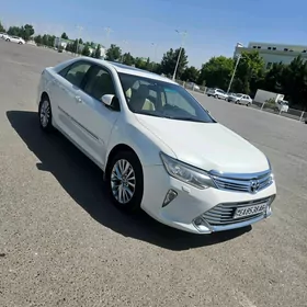 Toyota Camry 2015