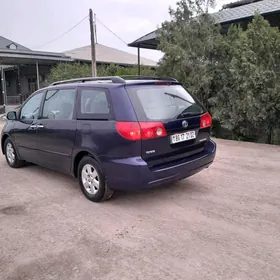 Toyota Sienna 2007