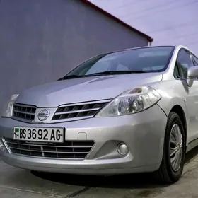 Nissan Tiida 2009