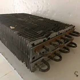 isparitel holodilnik