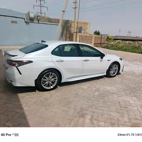 Toyota Camry 2022