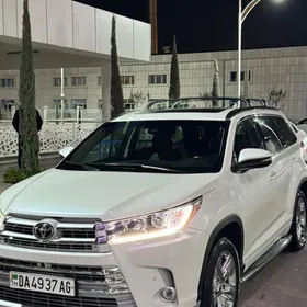 Toyota Highlander 2019