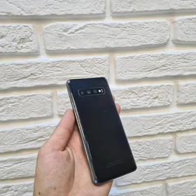 SAMSUNG S10 8/128