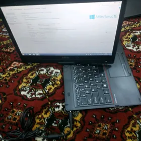 Fujitsu i5 7th