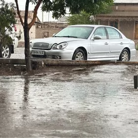 Hyundai Sonata 2003