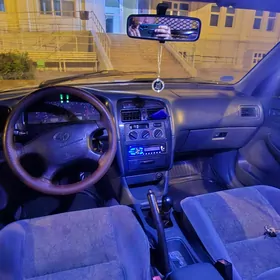 Toyota Avensis 1999