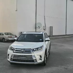 Toyota Highlander 2017