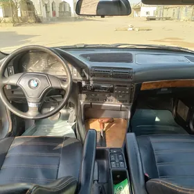 BMW 525 1990