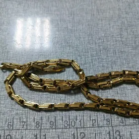 gyzyl bolt